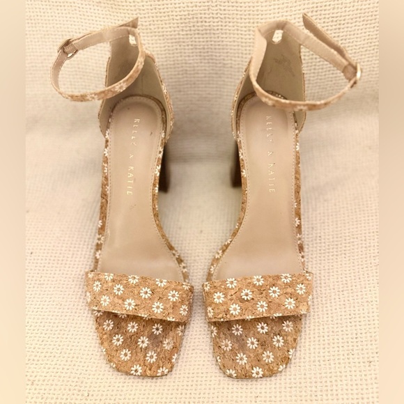 Kelly & Katie Shoes - Kelly & Katie Cork Floral Women's Heels